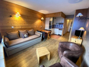 Studio rénové lumineux, tout confort, proche pistes/commerces, balcon, 4 pers, casier skis - FR-1-502-526 Tignes